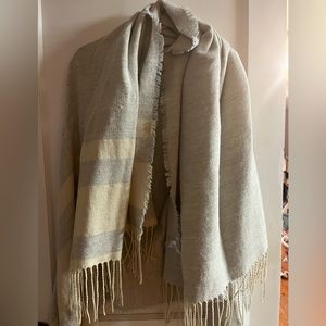 Shawl vest never worn